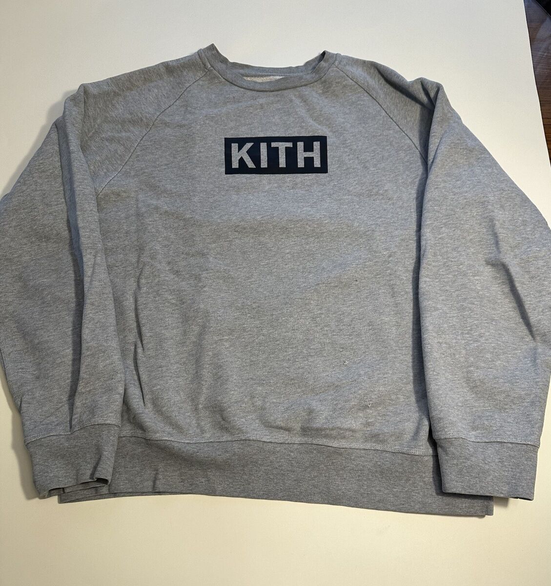 Kith OG Heather Gray Box Logo Crewneck Size Medium *SUPER Kith OG Heather Gray Box Logo Crewneck Size Medium *SUPER