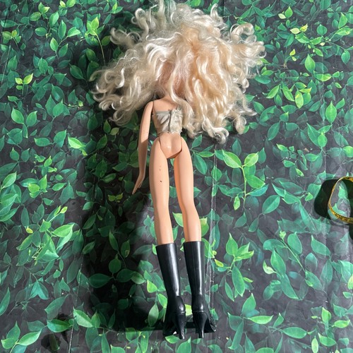 2003 Big Bratz Large Cloe Doll 24” With Black Boots - Picture 7 of 11