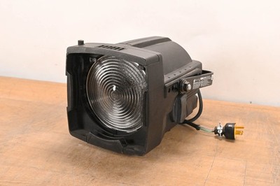 ETC Source Four Fresnel 750W Stage Light Fixture CG01W9V