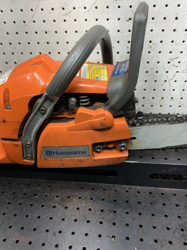 Husqvarna 350 Chainsaw 52cc 18" Bar And Chain 345 353 Runs - Image 3 of 4