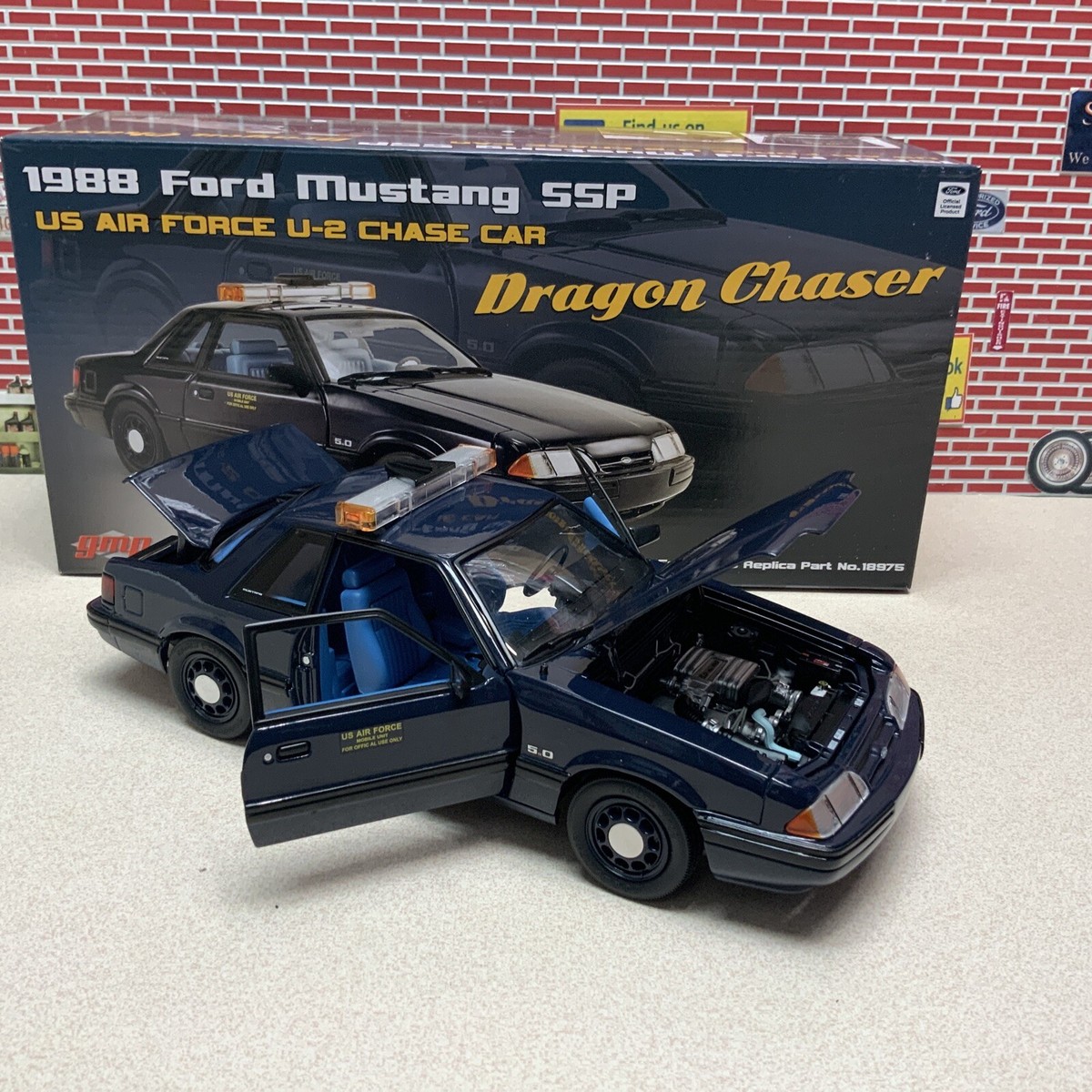 1/18 GMP 1988 Ford Mustang 5.0 SSP US Air Force U2 DRAGON