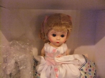  Madame Alexander 8''Wendy Doll,Hickory Dickory Dock & clock Nursery Rhyme 4245