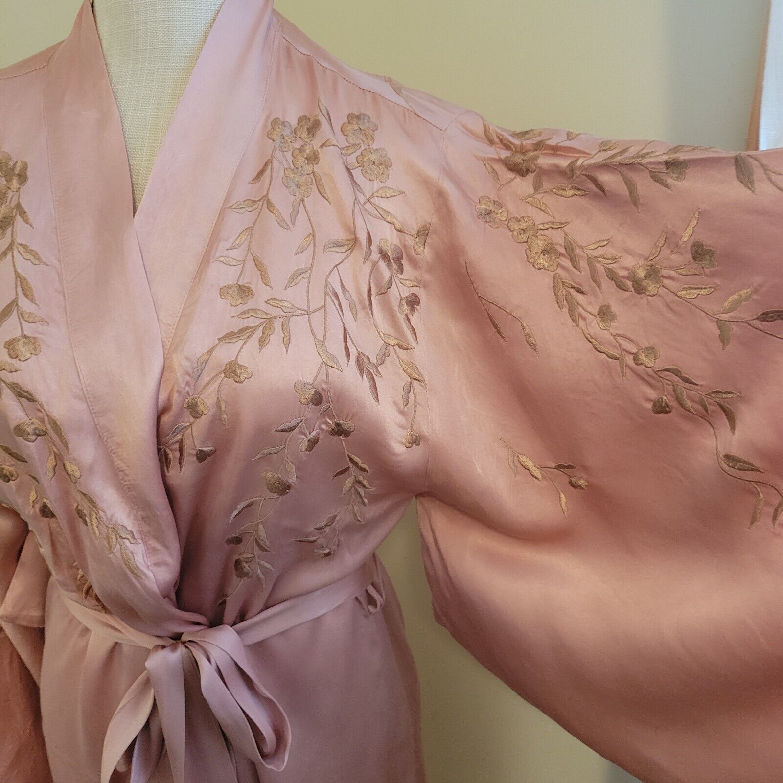 Winter Silks Silk Kimono Champagne Pink Gold Embr… - image 8