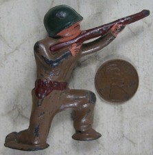 Vintage Barclay Pod Foot Soldier Kneeling Firing Up Green Helmet 4