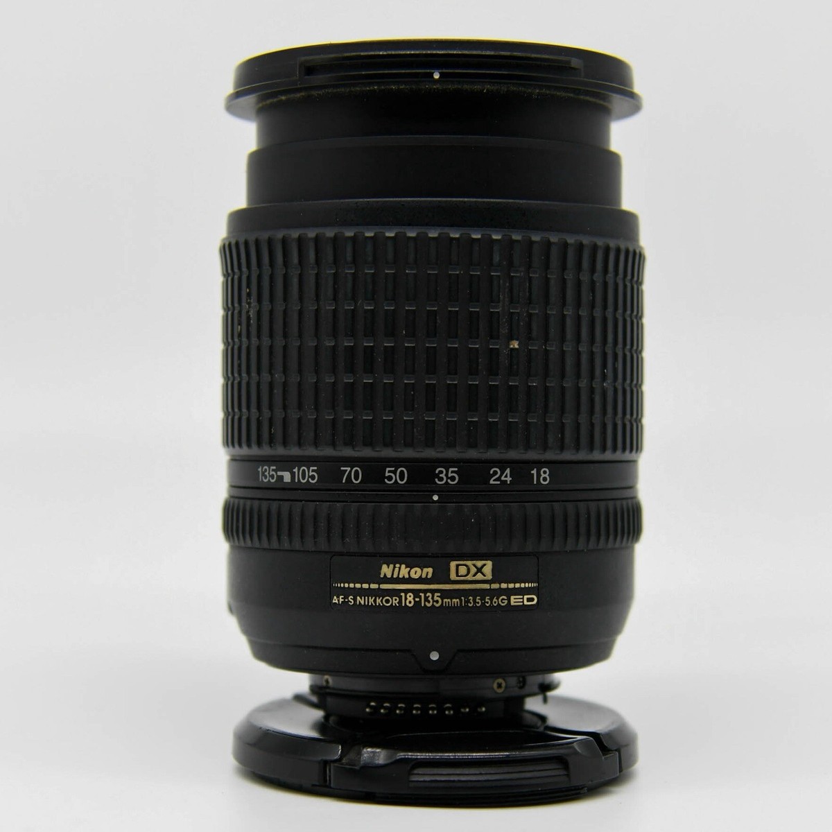 Nikon DX SWM ED IF Aspherical　18-135mm Nikon 18-200mm AF-S DX SWM VR ED IF Aspherical Nikkor Zoom