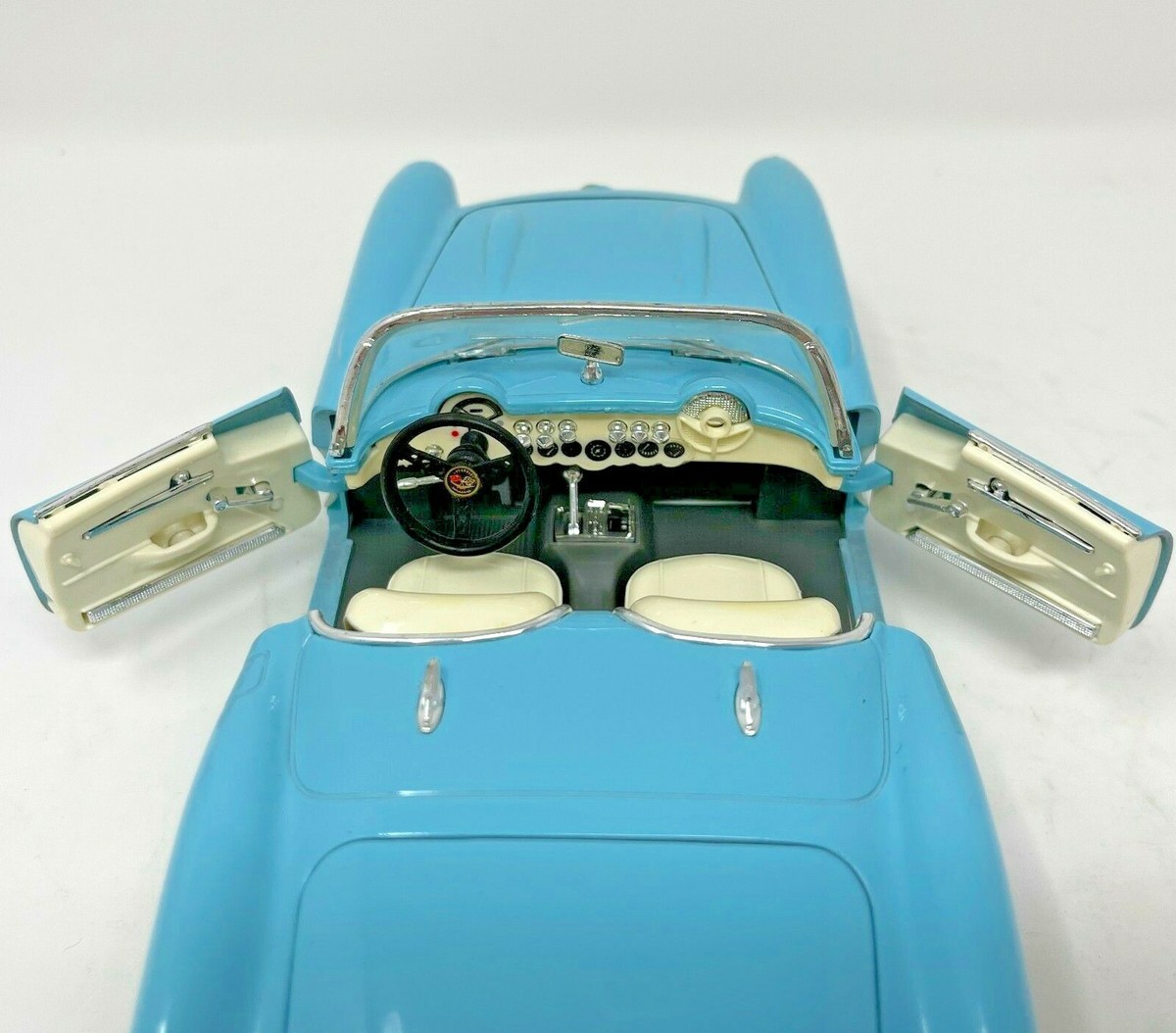 Burago 1957 Chevrolet Corvette 1:18 Blue / White Die Cast | eBay Burago 1957 Chevrolet Corvette 1:18 Blue / White Die Cast | eBay
