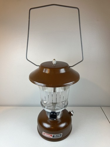 Vintage 4/ 1983 Coleman Model 275A Lantern in Great Condition - Picture 2 of 23