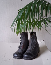 Antike viktorianische Kinderstiefel schwarz Leder hoch gekn&ouml;pft Gamaschen Design Leder