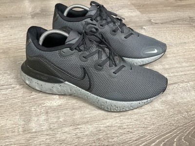 Nike Renew Run 2 Mens Size 10.5 Black Gray Speckled Midsole Running Sneakers