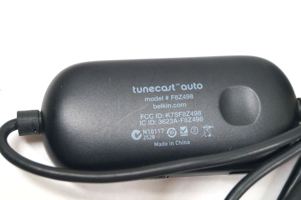 BELKIN F8Z498 TuneCast Auto with AC Power Adapter Cord Black Tested WORKING D151 - Image 3 of 3