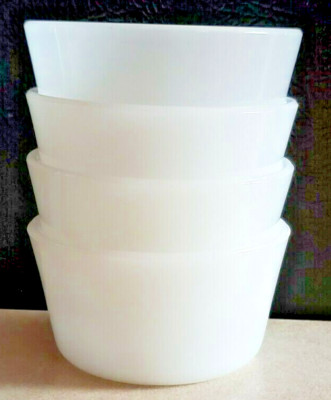Lot Of 4 Vintage GlasBake White Milk Glass Custard 4 Ounce Cup / Small Bowl