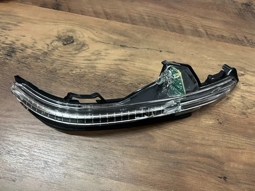 Audi GENUINE Q5 FY Q7 4M Right Mirror Wire from the 2016 Year 4M0949102