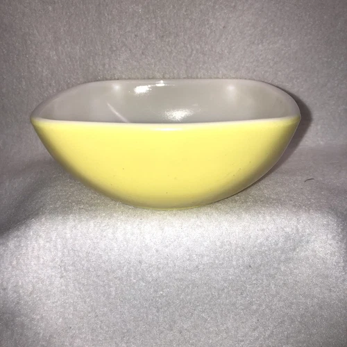 Pyrex 410 Yellow Square Hostess 4 5/8" Dip Replacement Bowl 12 Oz USA Made Vtg