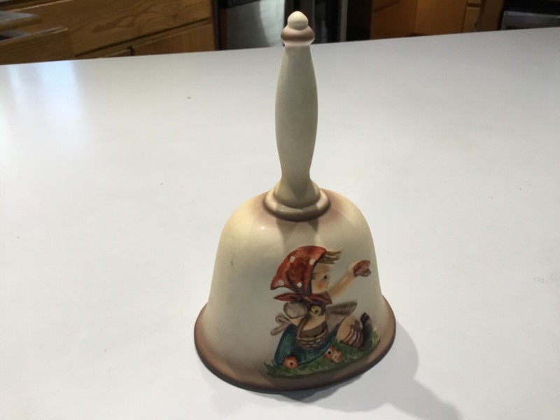 Vintage Goebel Hummel West Germany 2nd Edition Annual Bell 1979