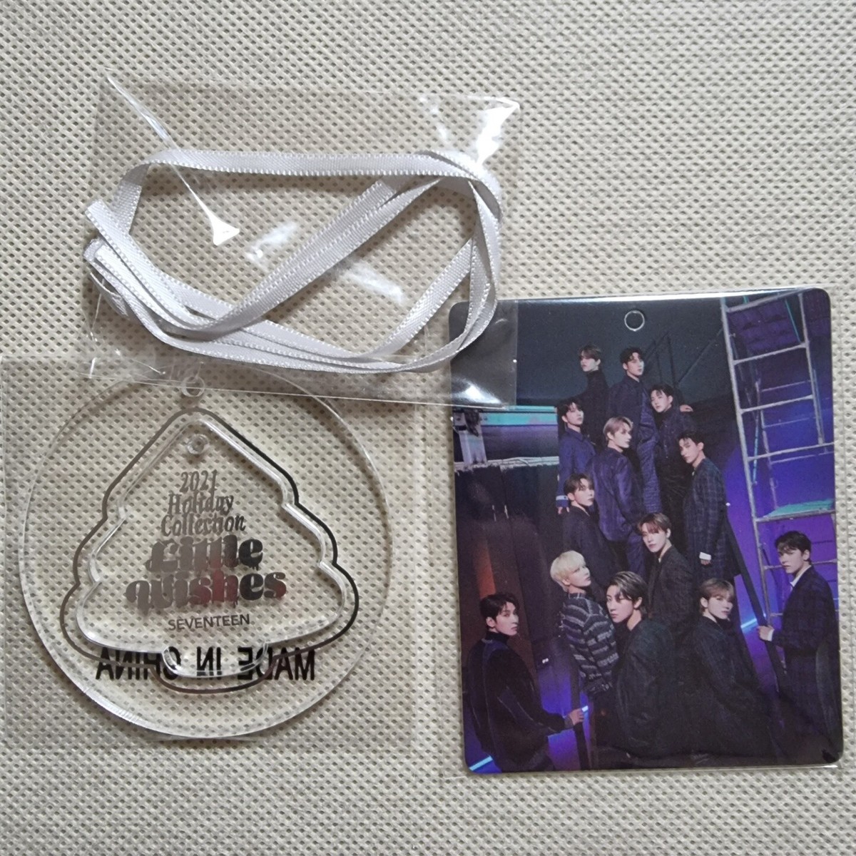 SEVENTEEN Holiday SPECIAL BOX [Photocards+Ornament+Letter+Ribbon+