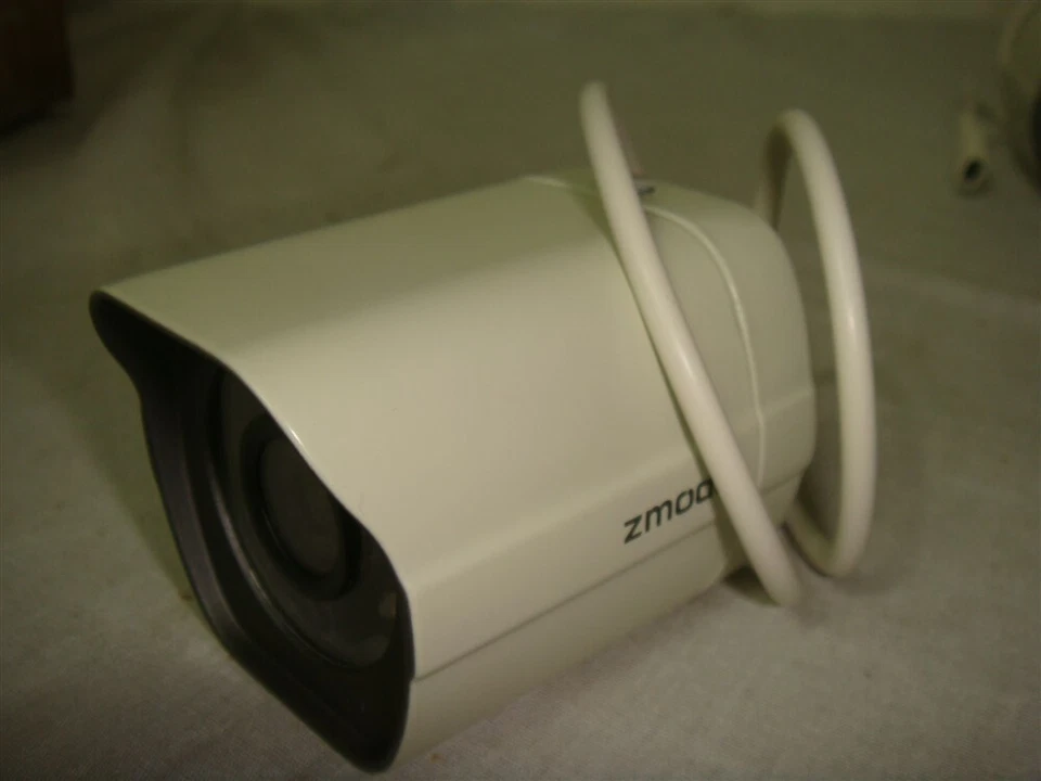 ZMODO ZM-W0002-4 4 PACK WIRELESS 720P HD SECURITY CAMERAS - Image 4 of 4