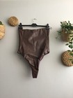 Foto 12 di 12