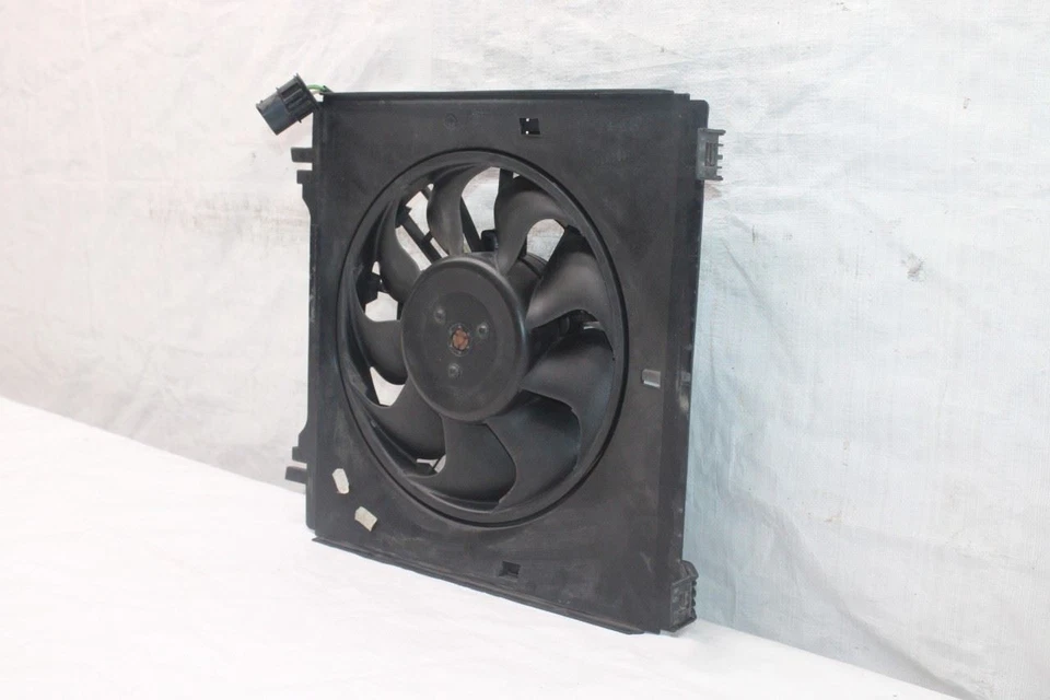 2003 PPORSCHE BOXSTER 986 CON #402 РАДИАТОР ОХЛАЖДЕНИЯ ВЕНТИЛЯТОР ДВИГАТЕЛЯ СПРАВА - Изображение 3 из 4