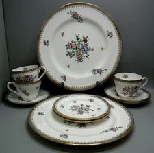 Spode LOWESTOFT FLOWERS C1701 12 Piece Set PLACE SETTING PIECES