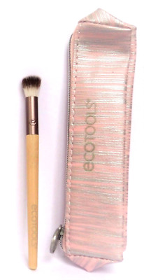 Ecotools Defined Accent Highlighting Brush in a small Bag