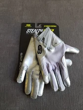 Grip Boost Peace Stealth 6.0 Boost Plus Football Gloves Youth Large Silver NEW! 