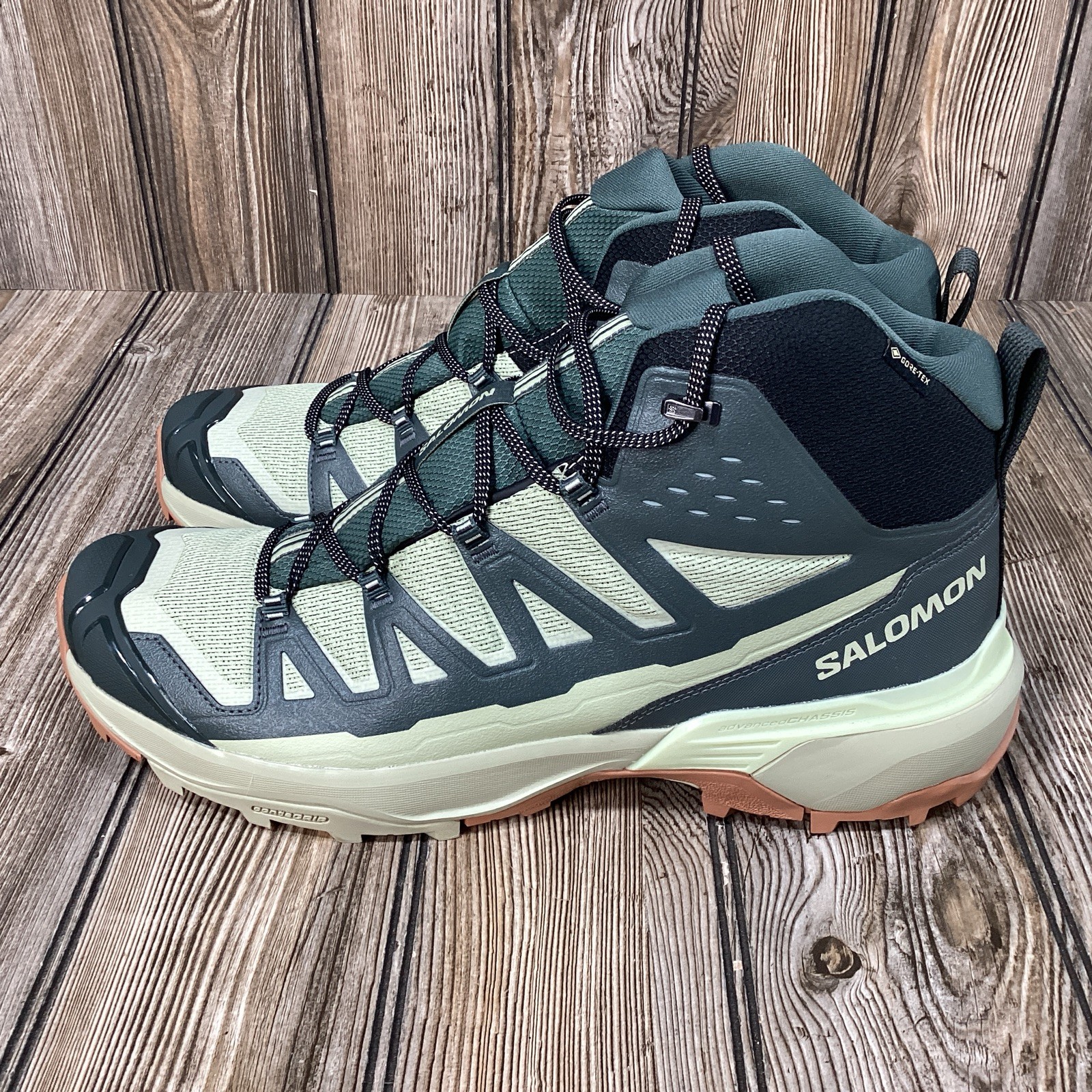 Stivali da trekking Salomon X Ultra 360 Edge Mid Gore Tex verdi 474599 da uomo taglia 12 5