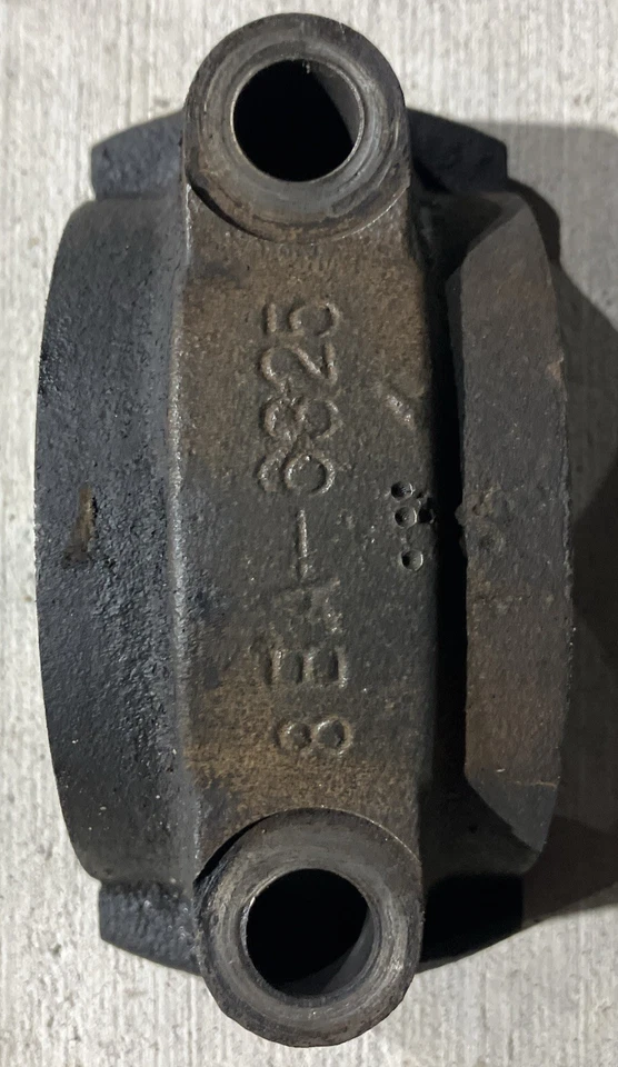 Flathead Engine Ford Mercury V8 8BA Crankshaft Maincaps - Image 2 of 4