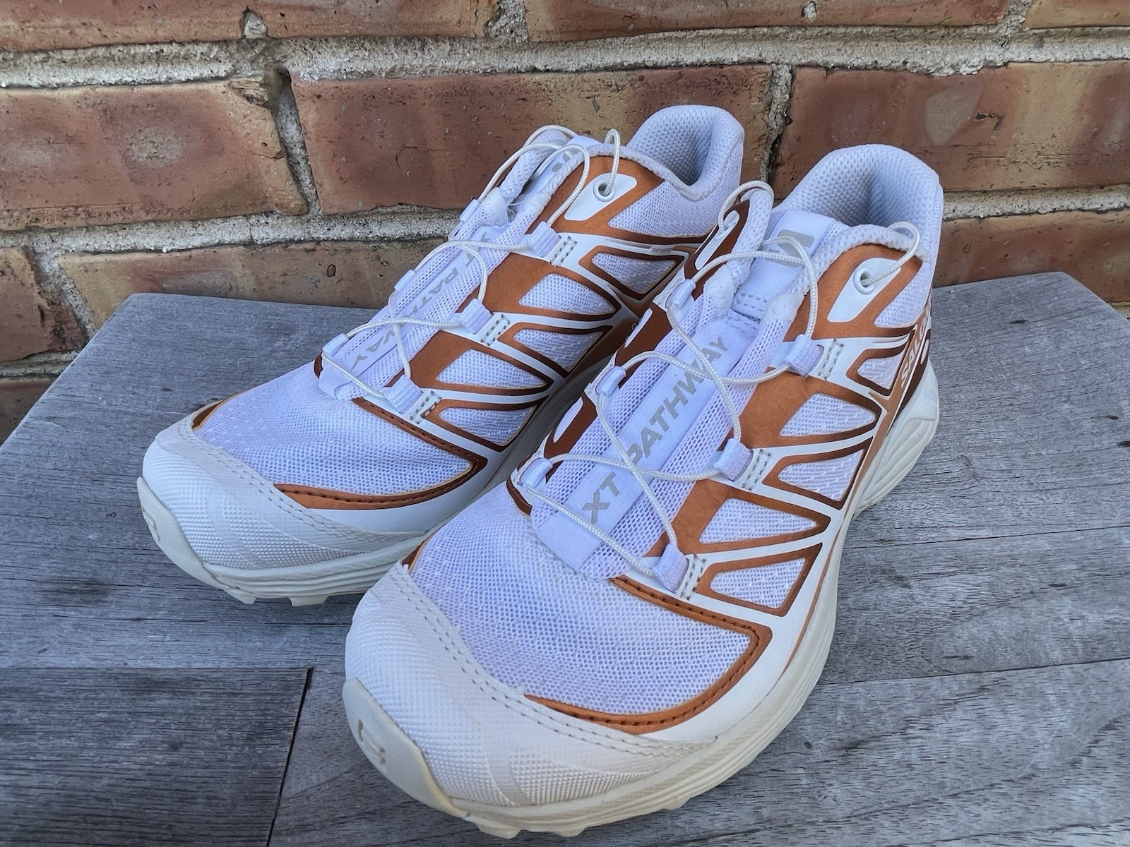 🔥 Salomon • XT Pathway Metallic Hiking Shoes Women’s 5.5 Men’s 4.5 White Copper image 6