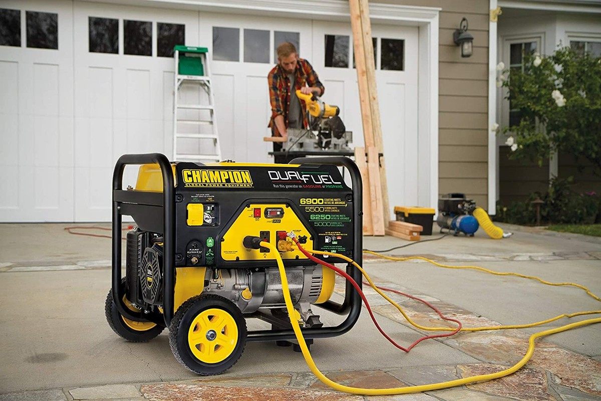 Champion 6,900-W Hybrid Dual Fuel Gas Powered Portable Generator