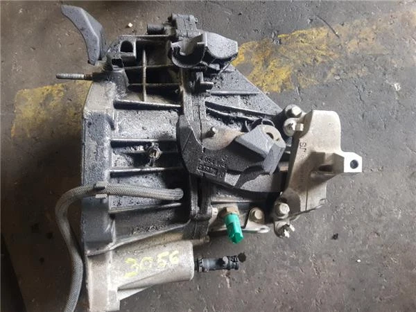 Caja Cambios Manual Renault megane iii fastback bz0 15 dci - Imagen 2 de 3