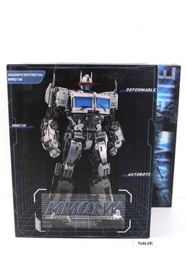 Magnificent Mecha MM01W White w/box Masterpiece MM01W Ultra Magnus