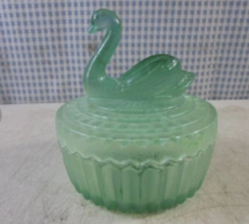 Vintage Jeannette Green Glass Swan Covered Dish Trinket Box – Depression Era