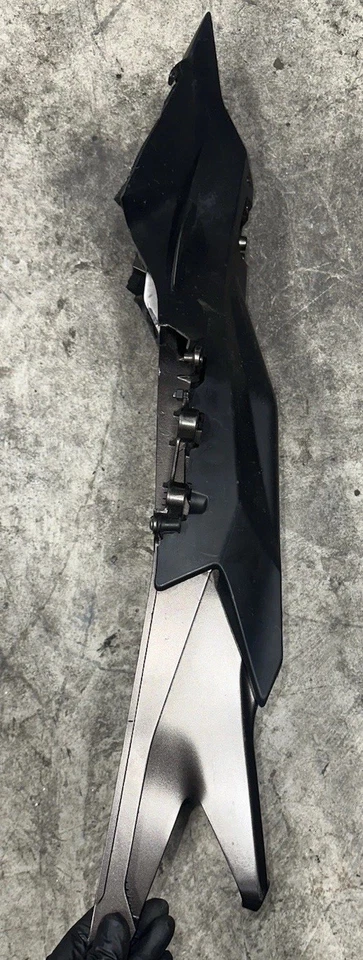 Subquadro traseiro 17-23 Yamaha YZF-R1 quadro traseiro OEM quadro traseiro 18 19 20 21 22 23 R1 - Imagem 4 de 4