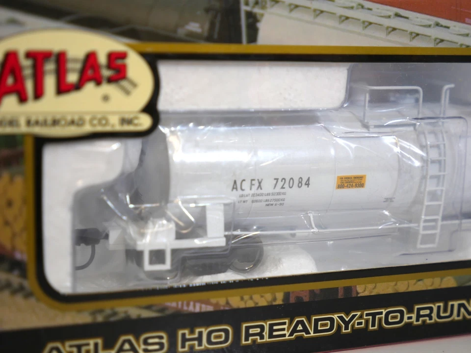 Atlas Ho Scale ACF Kaolin Tank Car #1711-1 ACFX 72084 White - NEW - Image 2 of 4