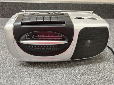 Durabrand CT-995 Portable Tape player AM/FM Cassette Recorder Tested Plays VTG