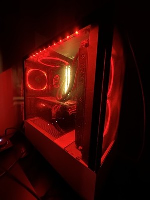 Gaming PC   RTX 3070 EVGA XC3 Black, Ryzen 5 5600X, 16GB RGB RAM, 2.5TB Storage