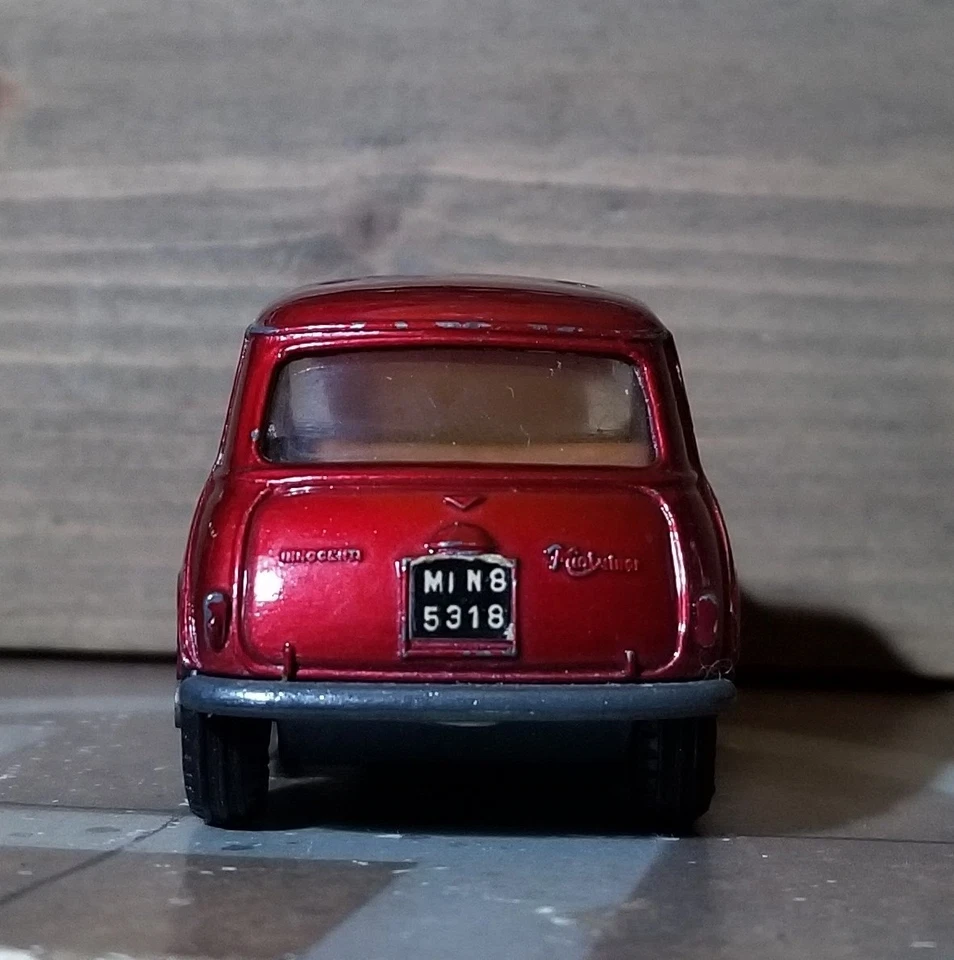 MEBETOYS A-28 INNOCENTI MINI MINOR SCALA 1:43 ROSSO METALLIZZATO PARTI MANCANTI - Immagine 4 di 4