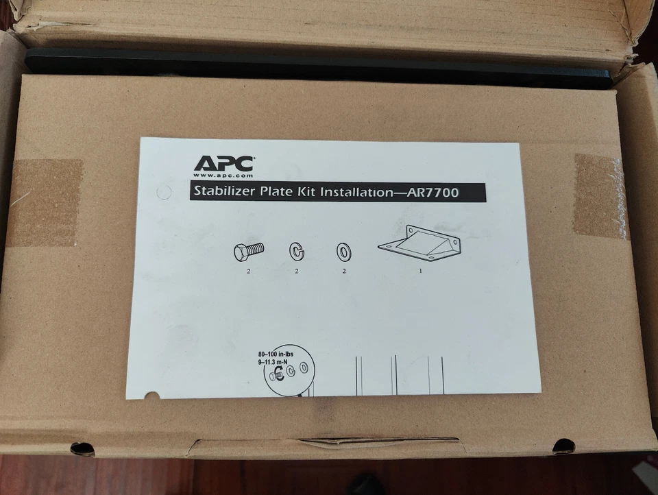 APC AR7700 NetShelter SX Stabilizer plate AR7700 600mm/750mm - Image 3 of 4