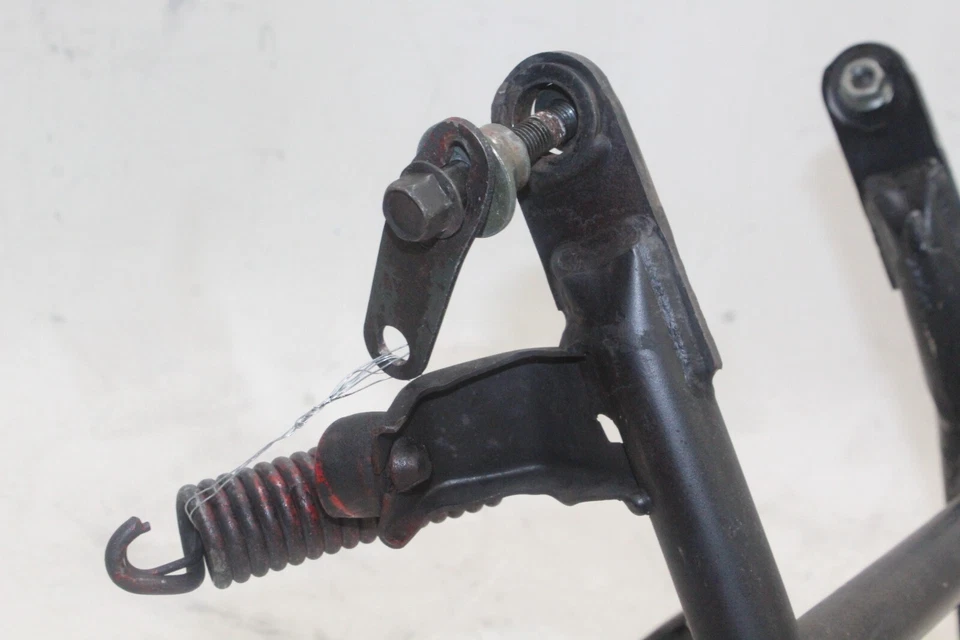 04-09 雅马哈 FZ6 原始设备制造商中心主支架 — 第 3/4 张图片