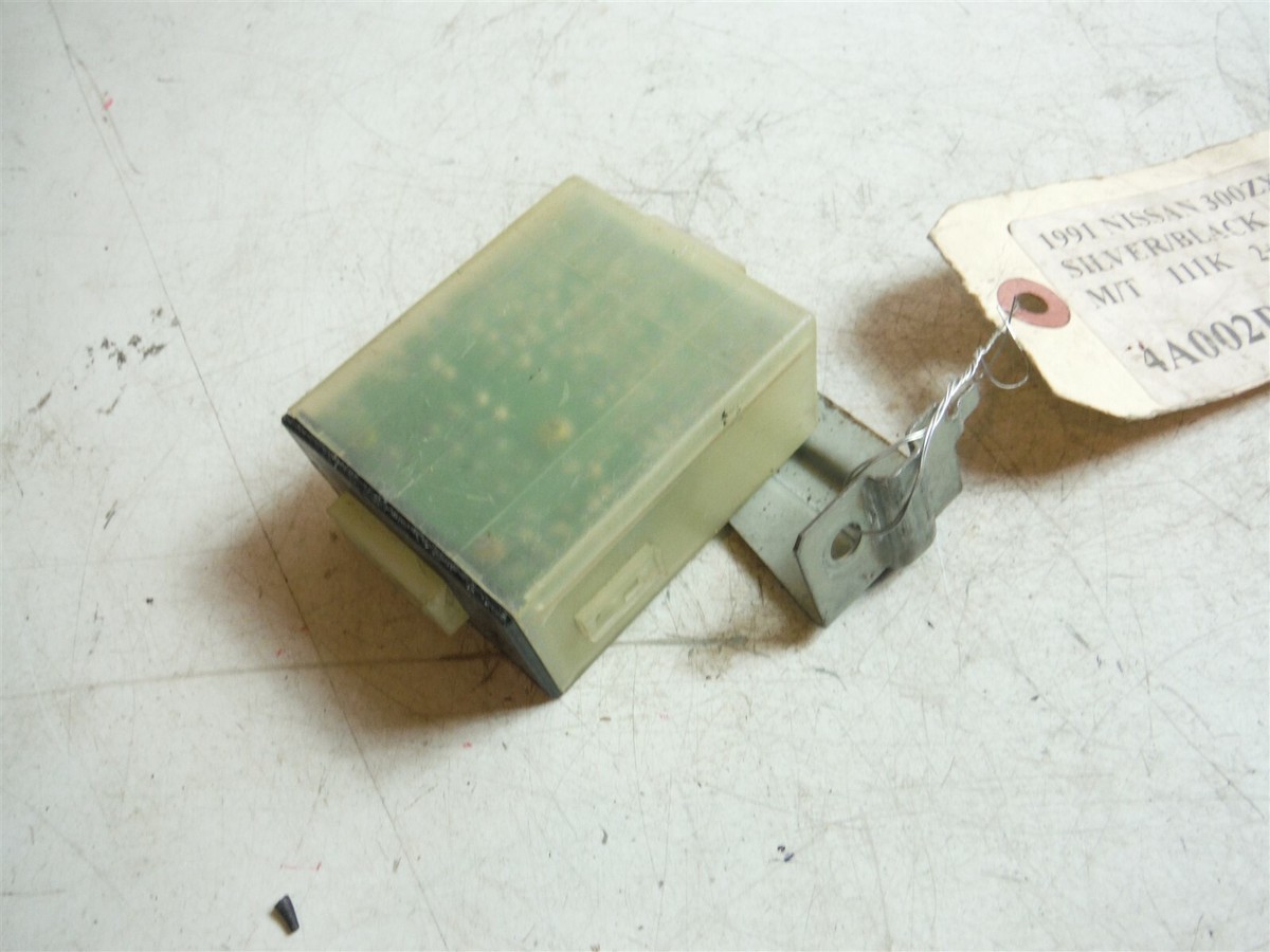 1991 NISSAN 300ZX COMPUTER CONTROL MODULE RELAY UNIT OEM 1990-1996