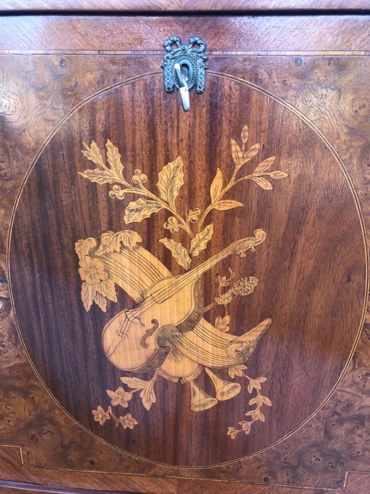 Escritorio de secretaría vintage con incrustaciones Foto 3 de 4