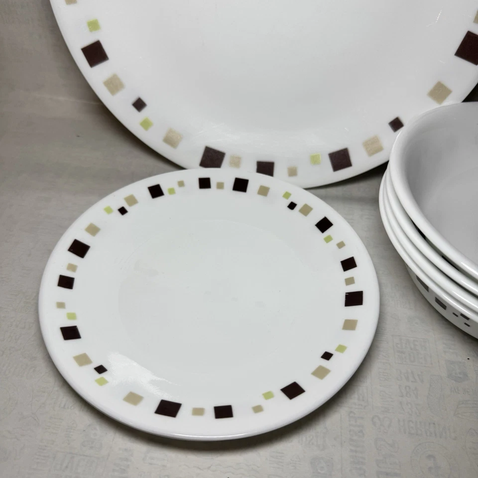 Corelle Livingware Geometric 10-Piece Dinnerware Set, Service For 4 - Image 3 of 4