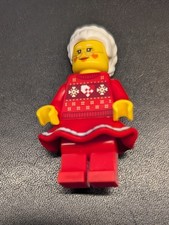LEGO Mrs Santa Claus / Christmas - Red Skirt / Jumper - Brand New 2025 BAM ??