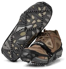 NEW Yaktrax Pro Traction Cleats MEDIUM Ice Snow Grips Hiking Running M