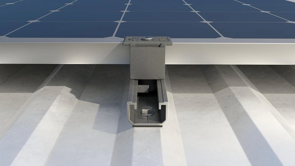 Kit Lamiera Grecata 2X Profilo Solar Metal + 10X Viti + 2X Morsetti PMU, per Fis - Immagine 3 di 4