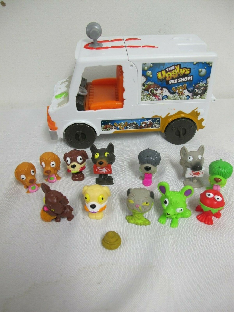 THE UGGLYS 14 PCS PET SHOP TRUCK WITH SOUND - DOG FIGURES- AND POO
