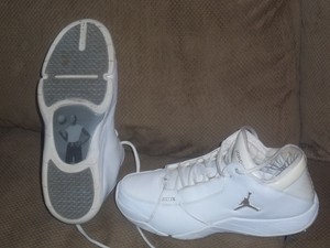 jordan shoes size 11.5