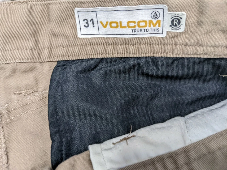 Volcom Chino Shorts Mens 31x10 Beige Casual Cotton Comfort - Image 3 of 4