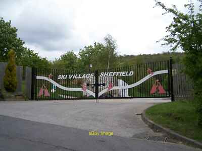 Photo 12x8 Gates Shut - Sheffield Ski Village, Parkwood Springs, Sheffield c2012