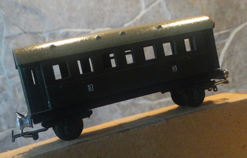 PIKO    xxxx     (Spur H0)   Personenwagen in grün - 3. Klasse - Blech - Imagen 1 de 7